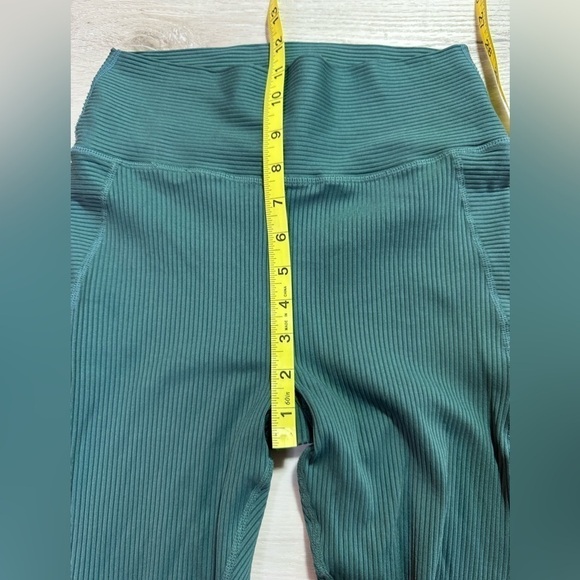 Glyder Ribbed Sculpting Compression Leggings, Size Medium - Picture 8 of 9